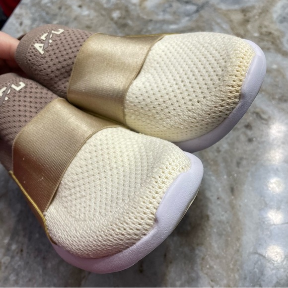 APL TechLoom Bliss Knit Running Shoe Women’s 7 - Picture 8 of 12